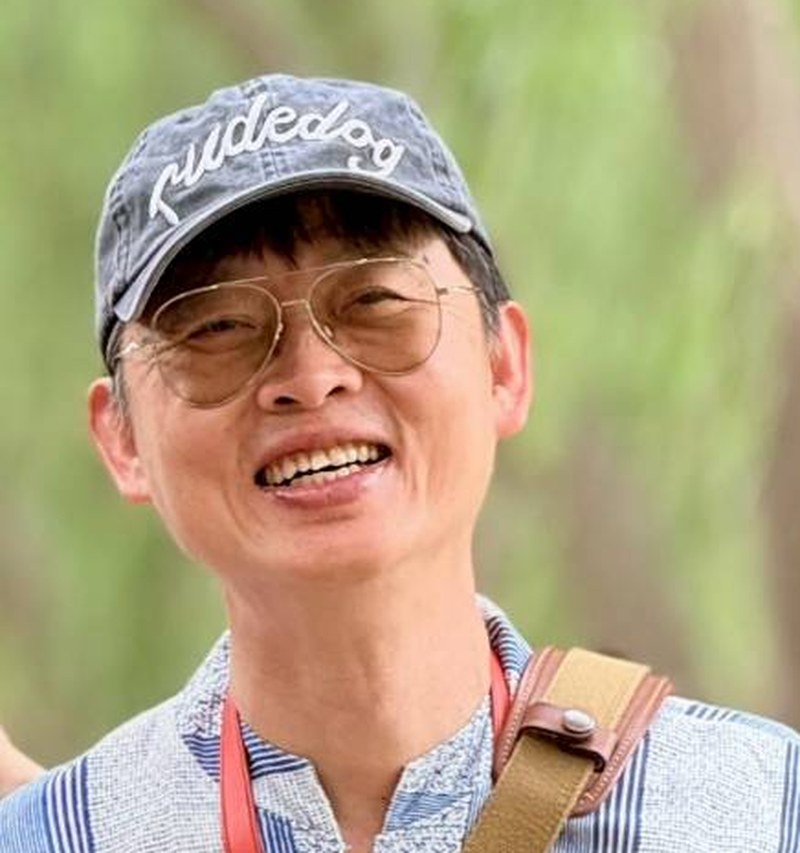 นพ.ชัยชาญ สืบสุรีย์กุล จักษุแพทย์ประจำเพชรบูรณ์คลินิก